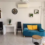 Appartement 60 M2,Piscine, Commerce