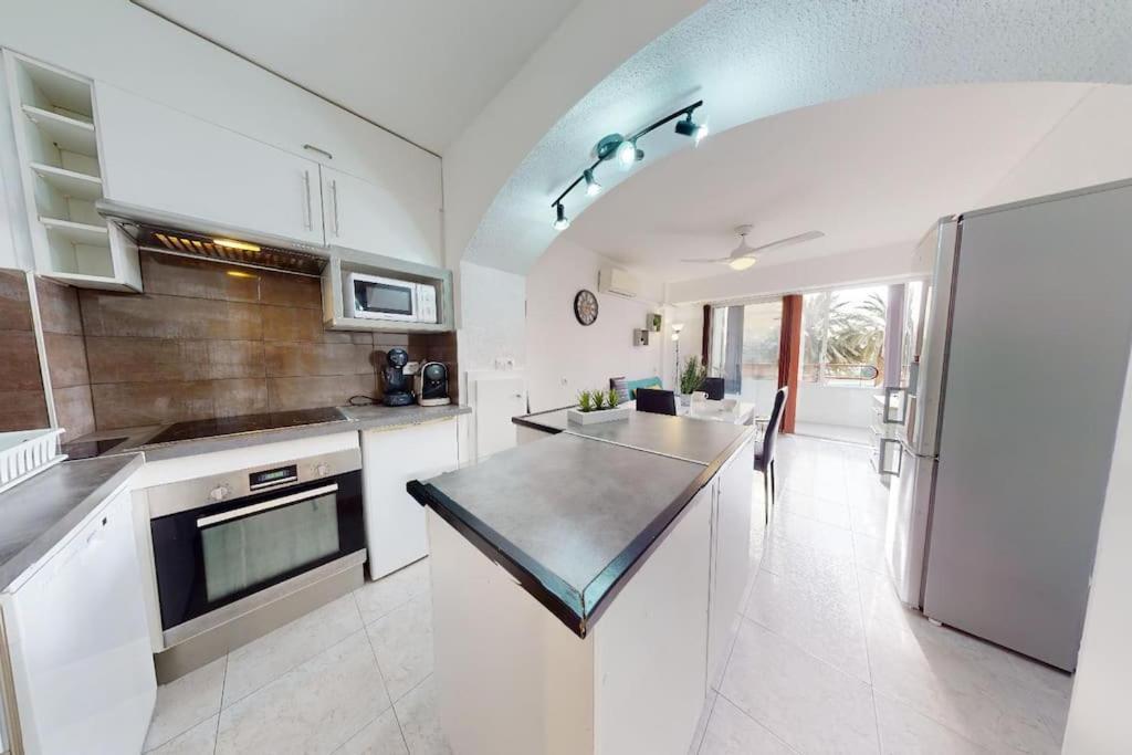60 M2,piscine, Commerce Apartamento *