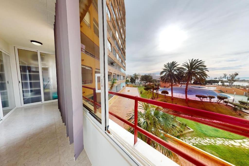60 M2,piscine, Commerce Apartamento *