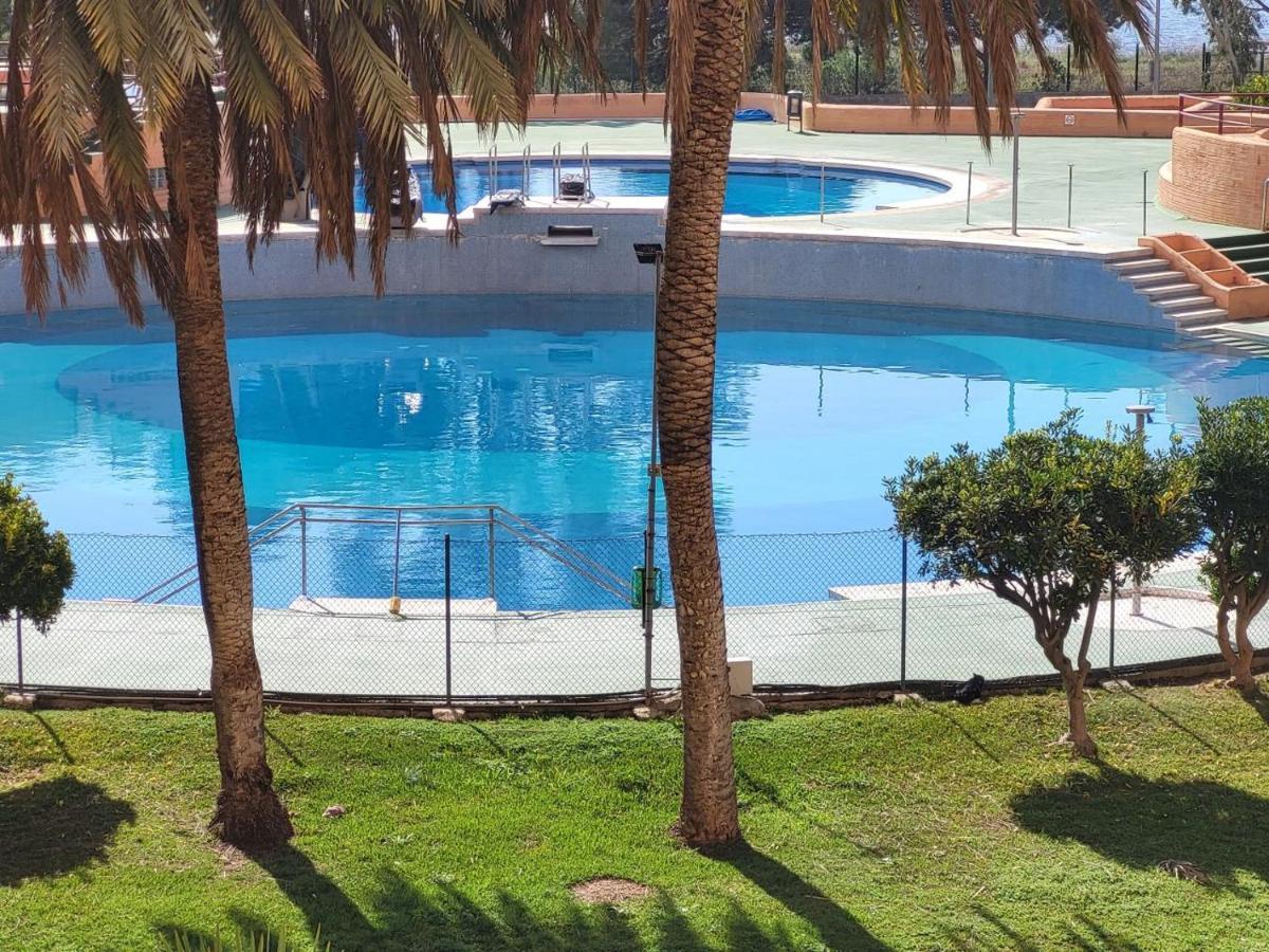60 M2,piscine, Commerce Apartamento