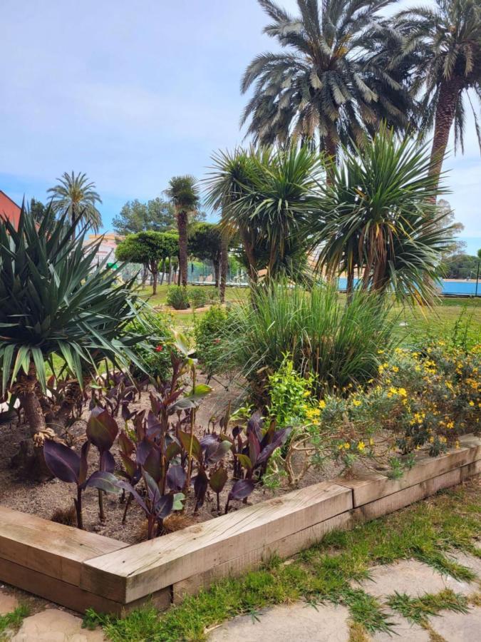 60 M2,piscine, Commerce Apartamento Rosas